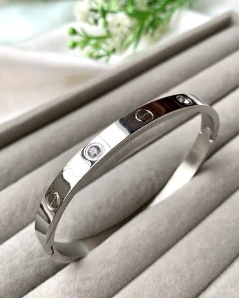 Silver cartier